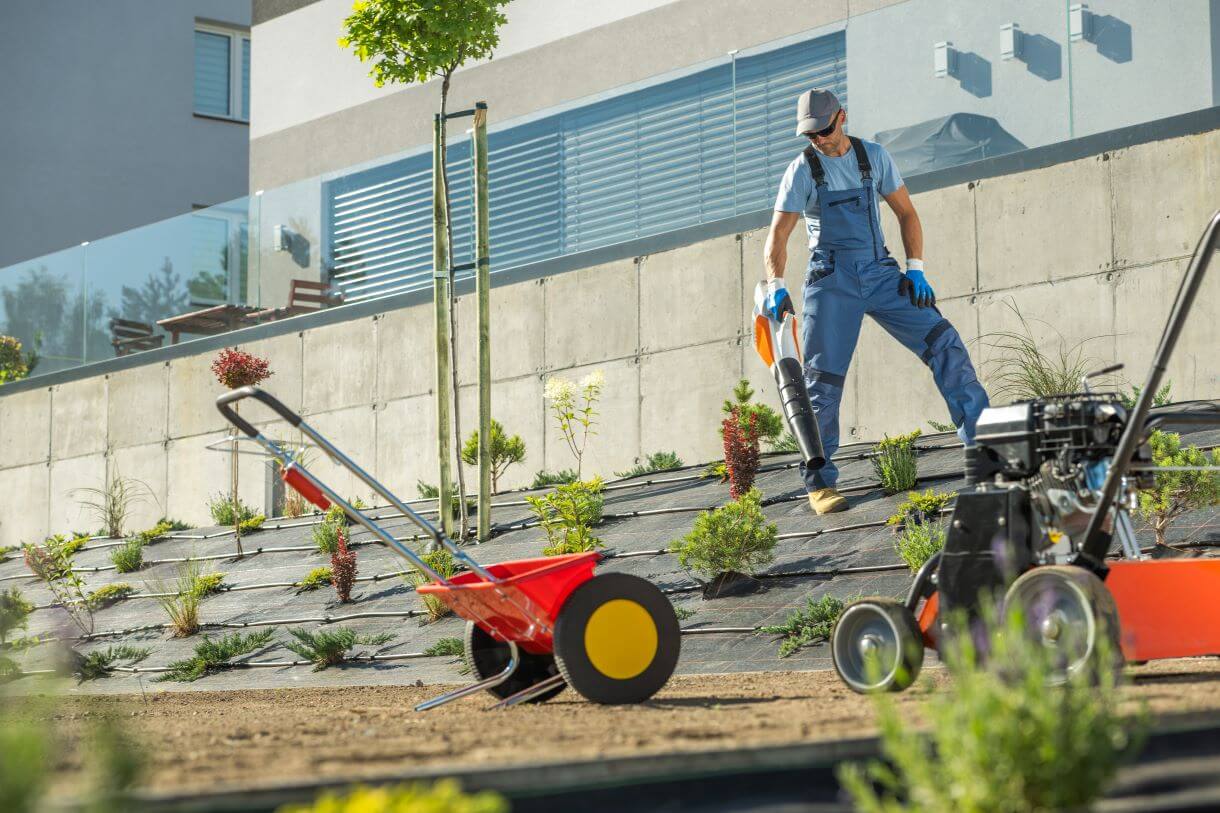 Landscaping Flash Report